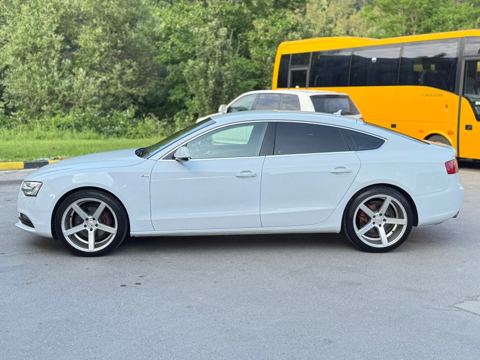 Audi A5 2.0TDI S line* Дистроник* Камера* Навигация - изображение 7