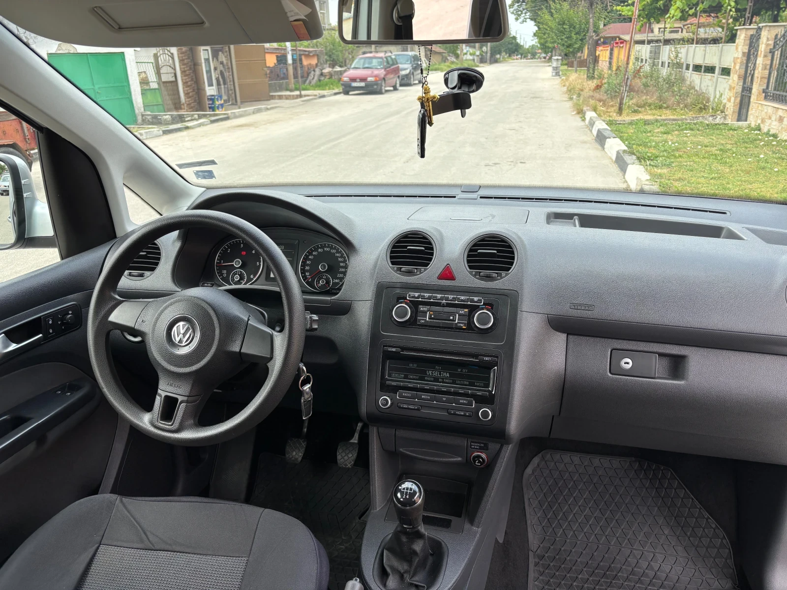 VW Caddy MAXI база 7-местен 1.6 TDI | Mobile.bg — изображение 14