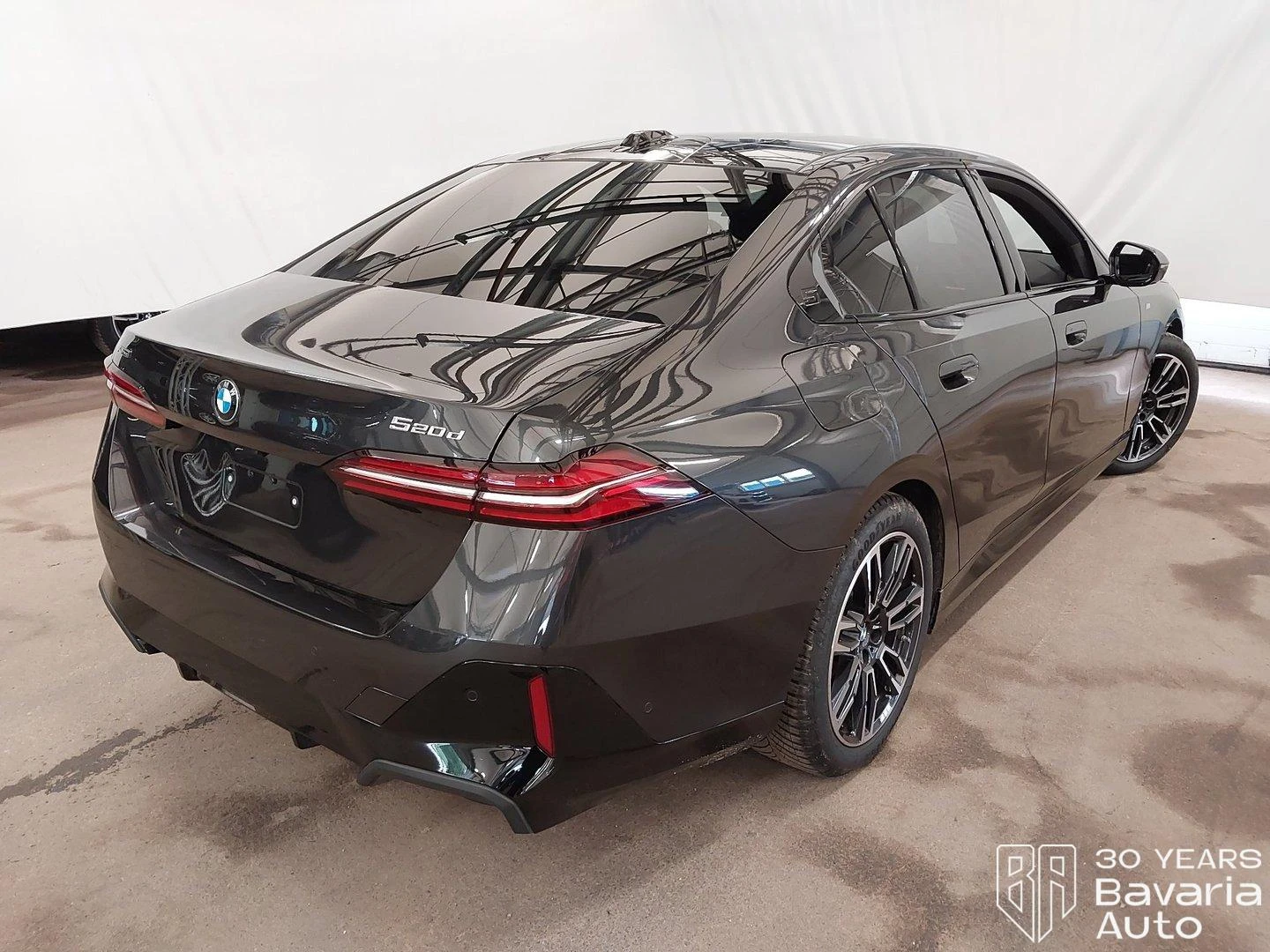 BMW 520  d xDrive M Sport Paket - изображение 3