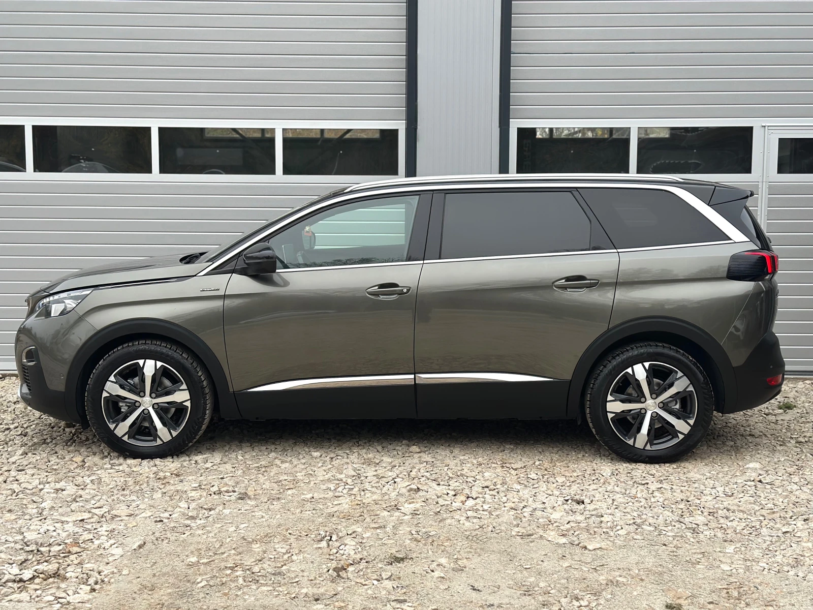 Peugeot 5008 2.0HDI GT-line FULL LED ПАНОРАМА 7 места ТОП - изображение 8