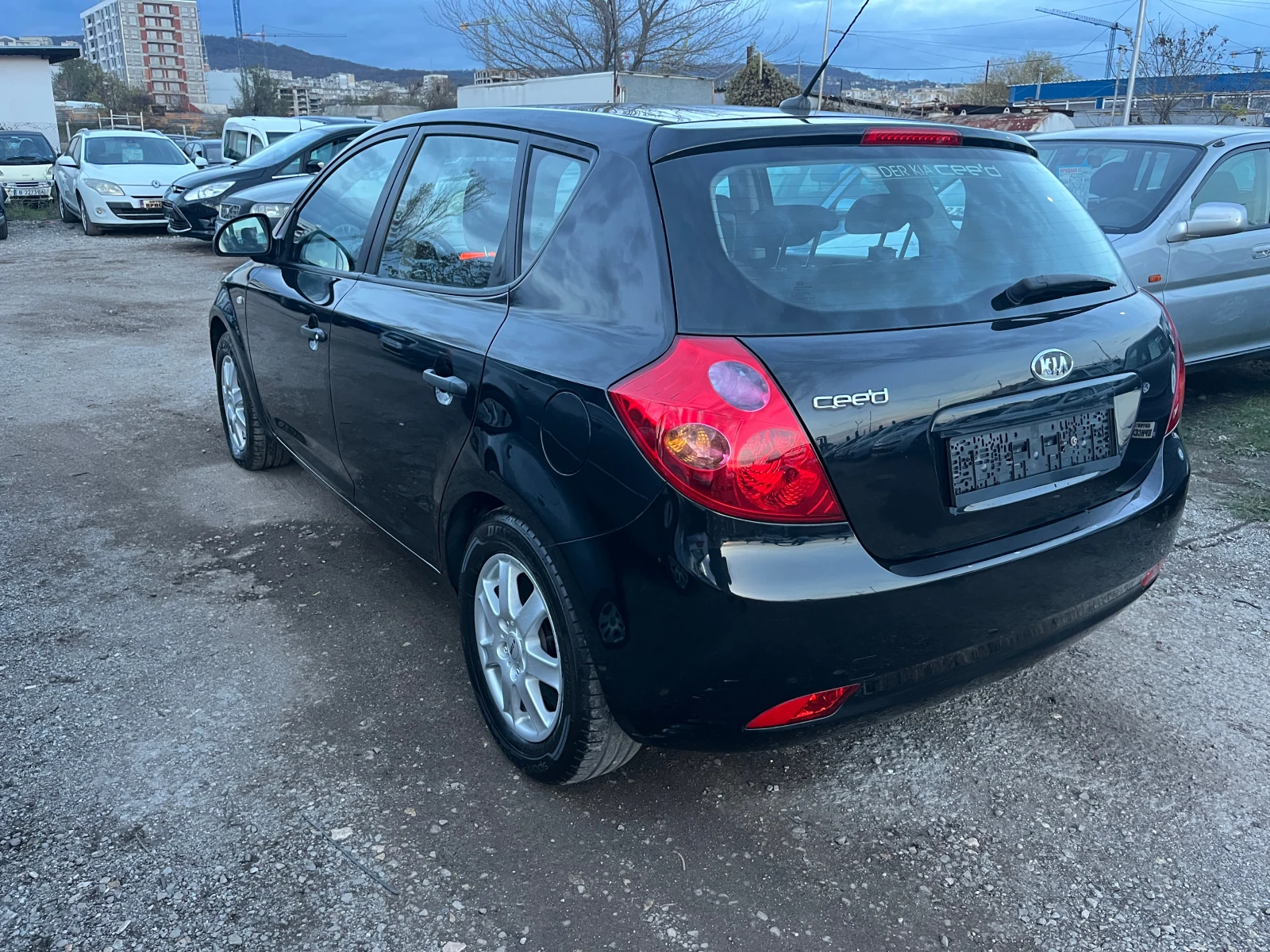 Kia Ceed 1.4 БЕНЗИН - изображение 5