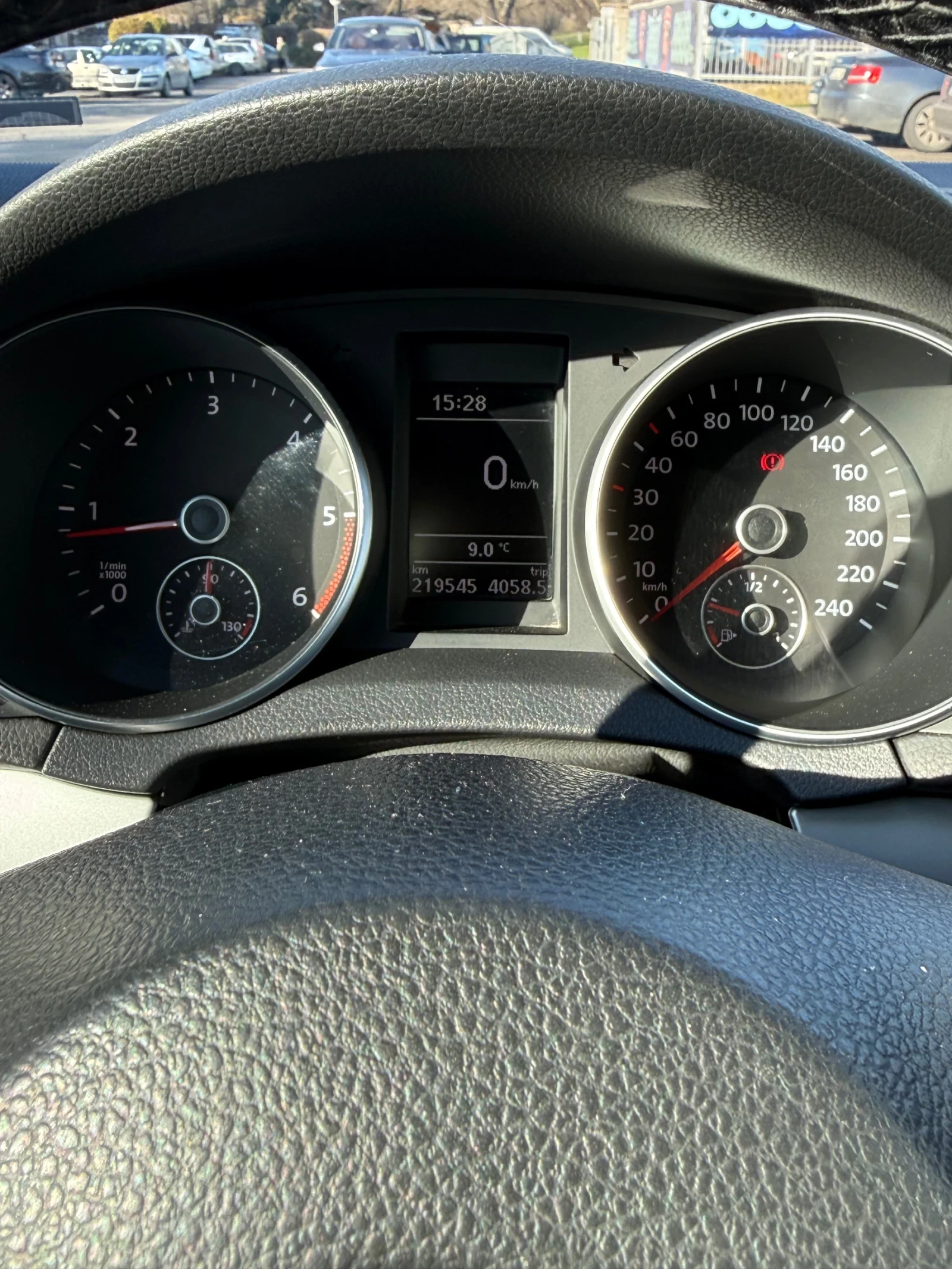 VW Golf 2.0 140 4MOTION, снимка 14 - Автомобили и джипове - 53300087