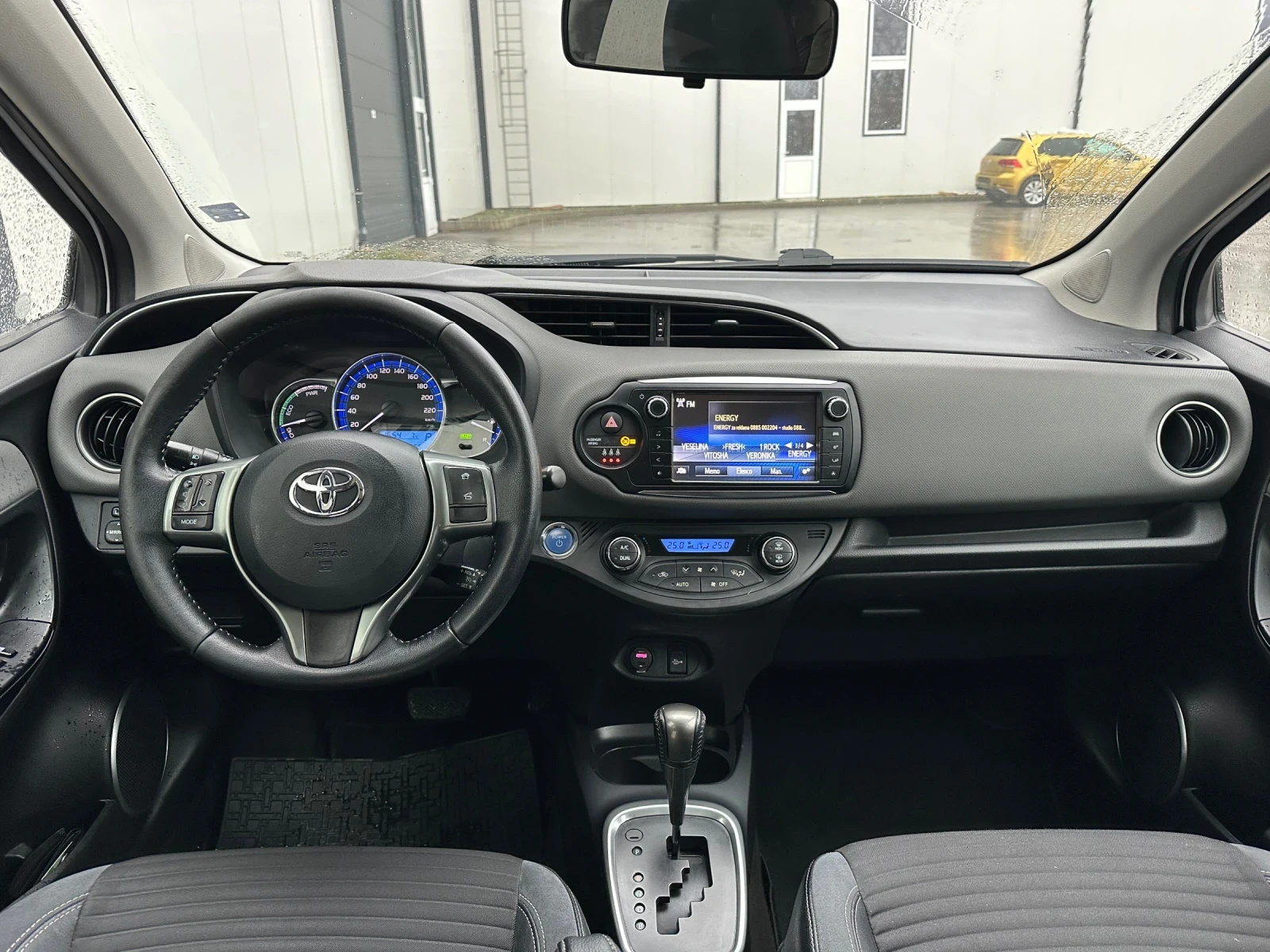 Toyota Yaris 1.5 Hybrid Style ПАНОРАМА  - изображение 9