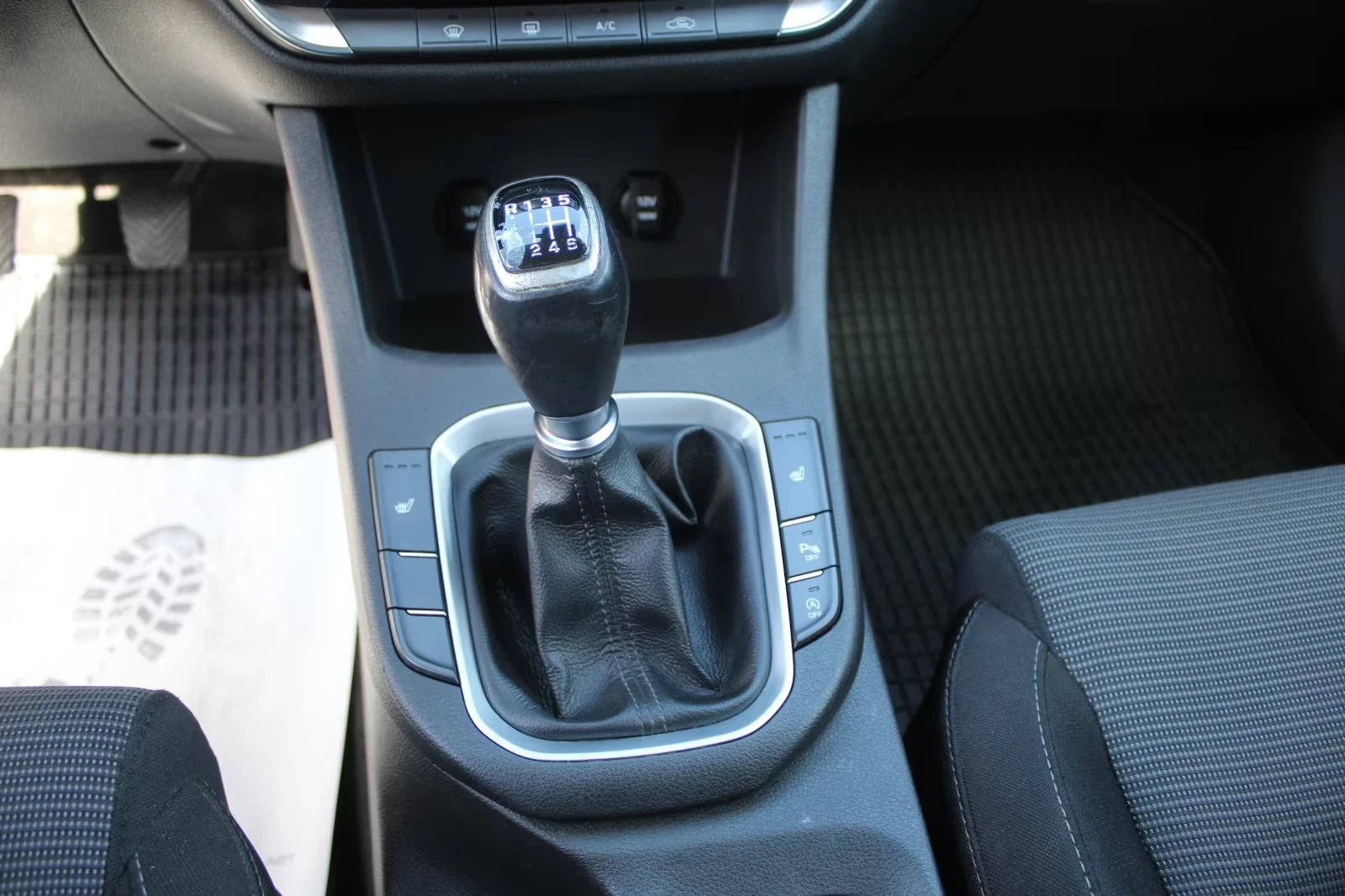 Hyundai I30, снимка 11 - Автомобили и джипове - 53753820