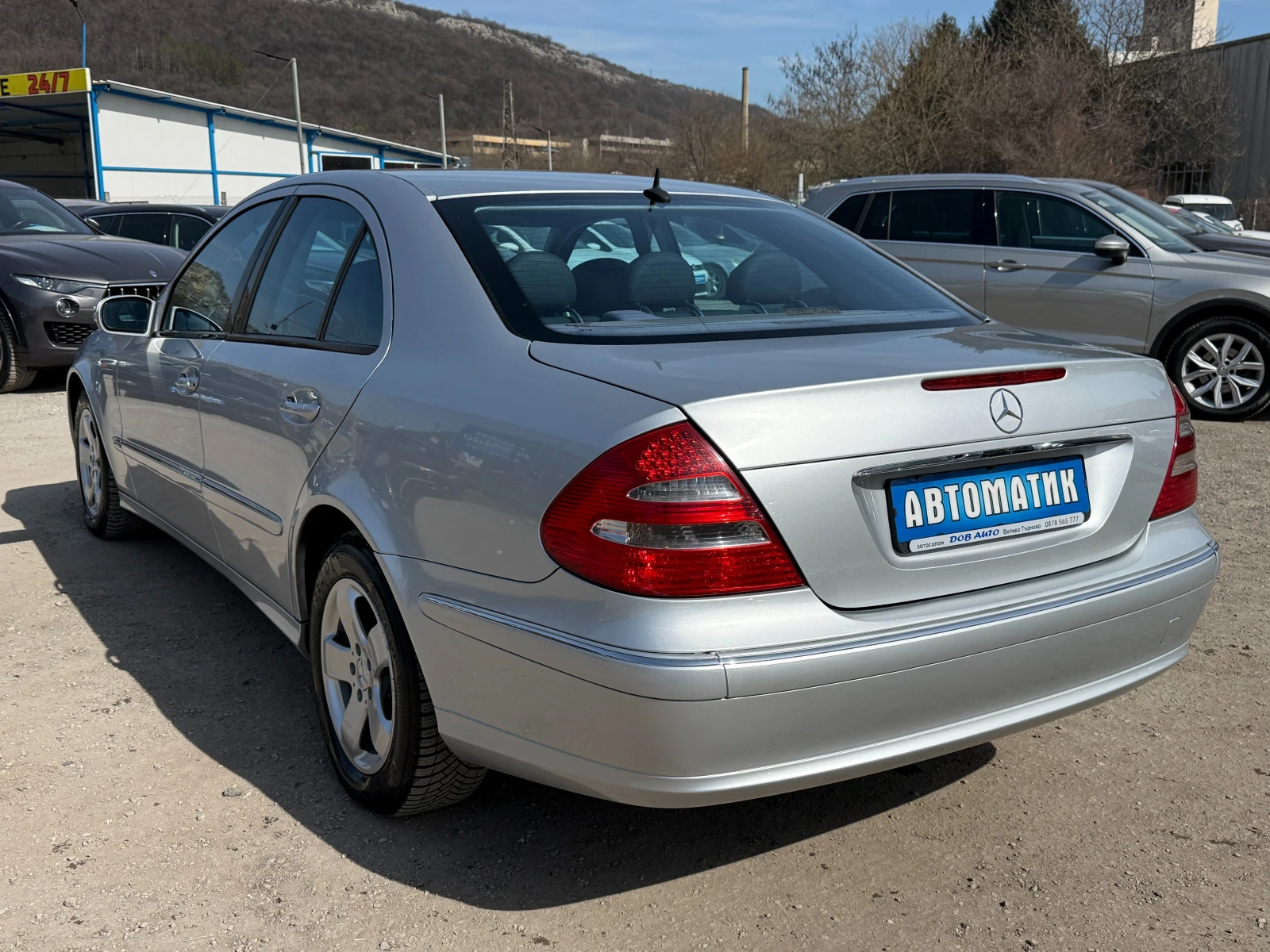 Mercedes-Benz E 320 3.0CDI-V6-4Matic-Avantgarde-автоматик-ТОП, снимка 4 - Автомобили и джипове - 53900294
