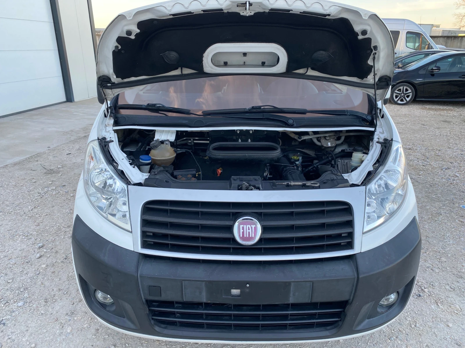 Fiat Scudo 2.0 HDI 7+ 1/8+ 1 ИТАЛИЯ КЛИМАТРОНИК ТЕГЛИЧ , снимка 17 - Автомобили и джипове - 53913938