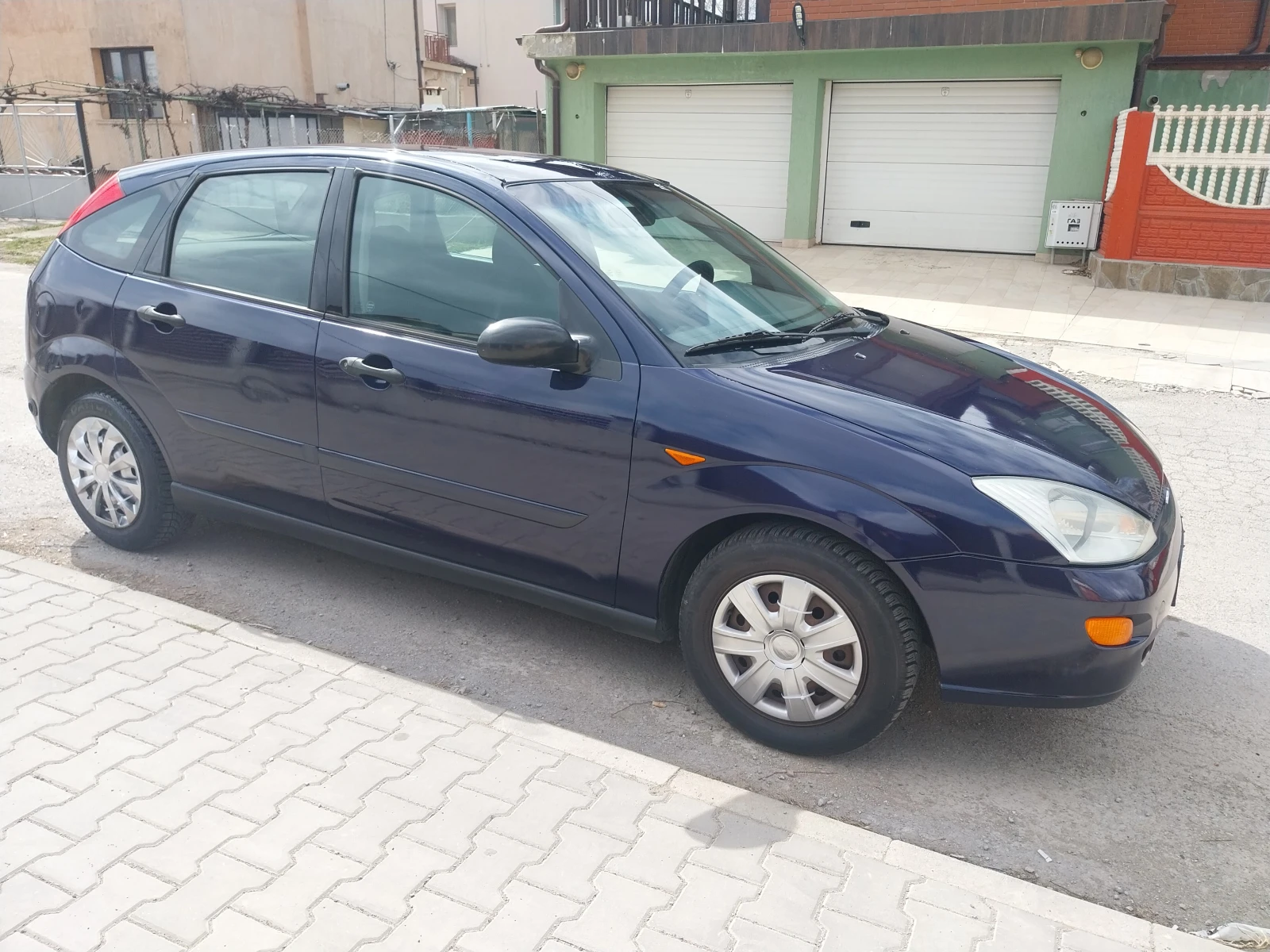 Ford Focus 1.6 газ гаражен клима , снимка 8 - Автомобили и джипове - 53933581