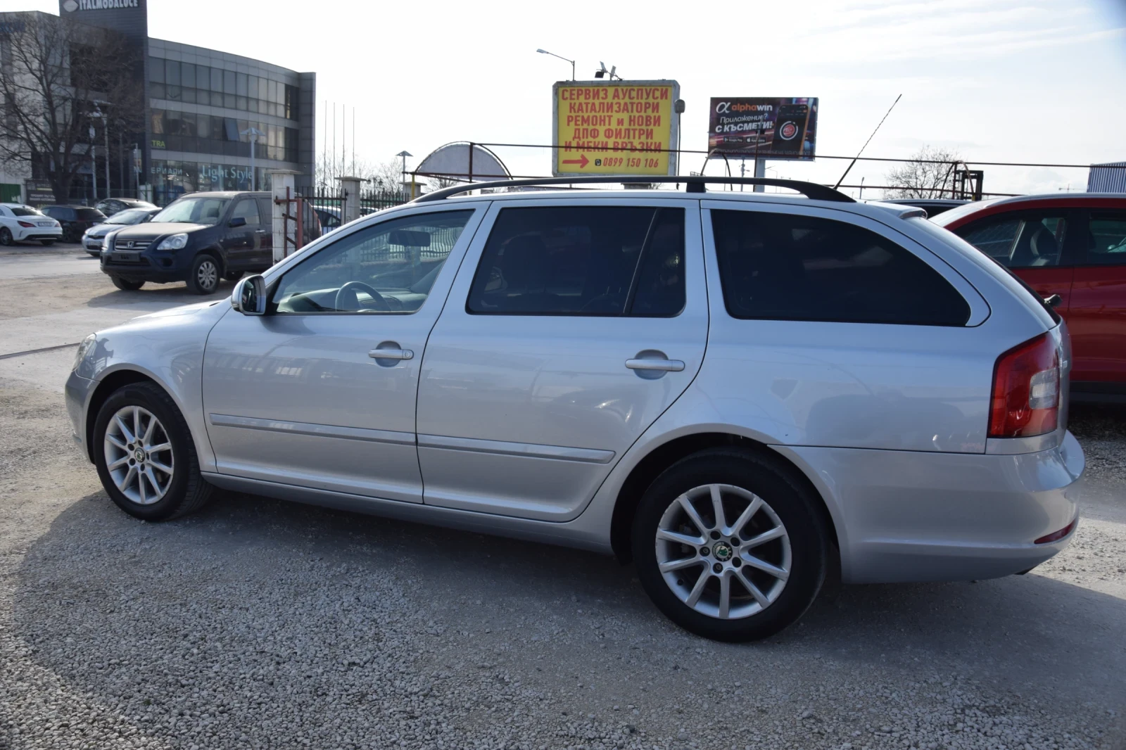 Skoda Octavia 1.6 TDI , снимка 4 - Автомобили и джипове - 54056597