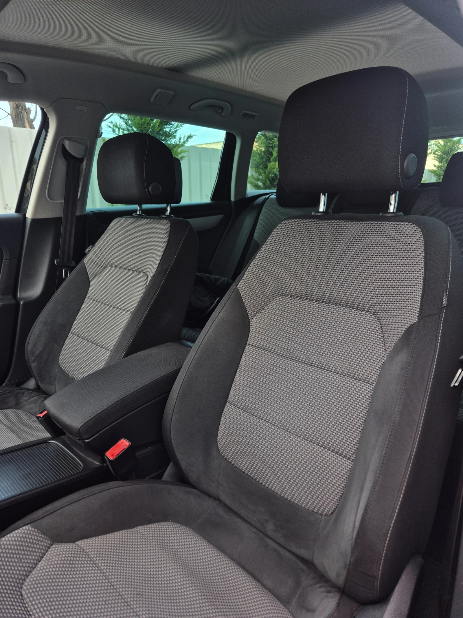 VW Passat ALLTRACK* СЕРВИЗНА ИСТОРИЯ* АВТОМАТ , снимка 6 - Автомобили и джипове - 54116196