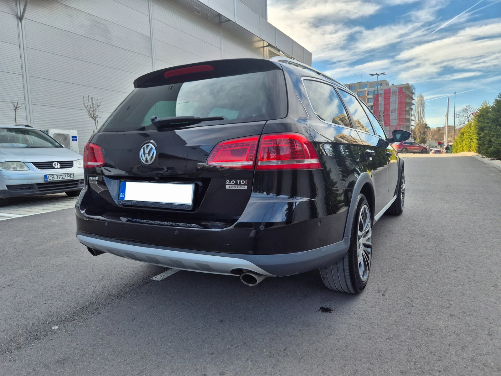 VW Passat ALLTRACK* СЕРВИЗНА ИСТОРИЯ* АВТОМАТ , снимка 3 - Автомобили и джипове - 54116196