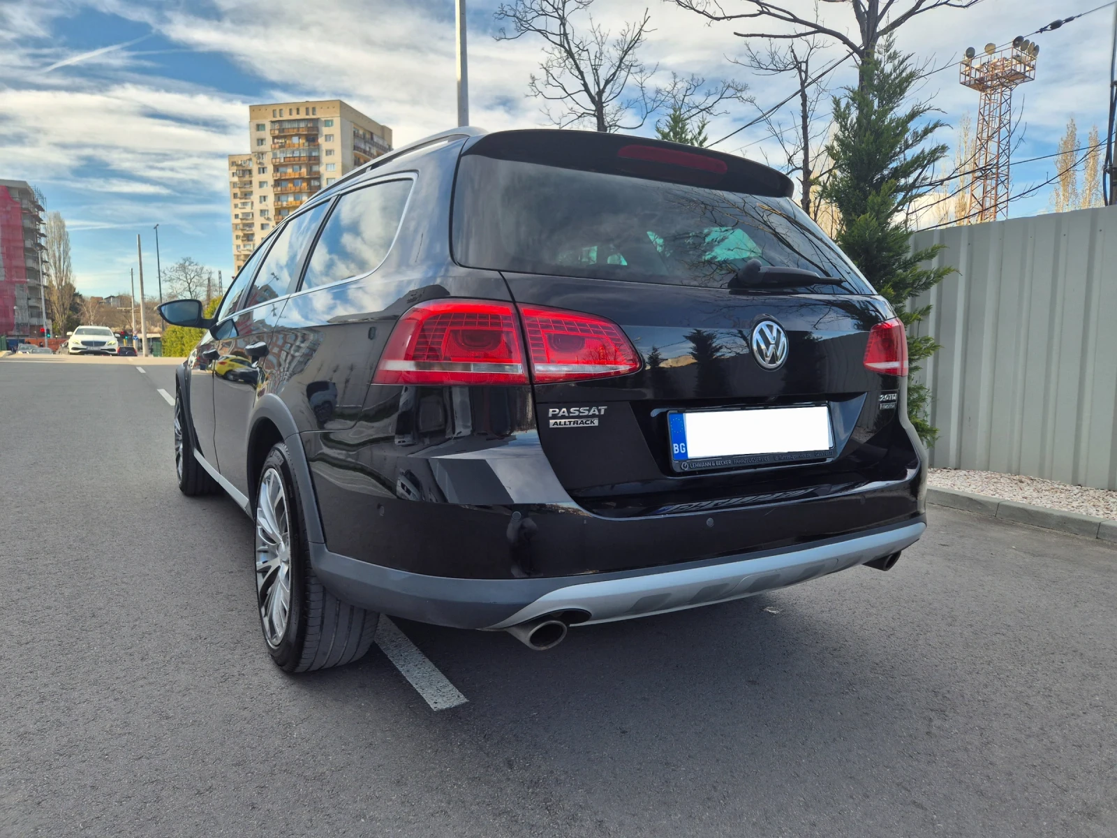 VW Passat ALLTRACK* СЕРВИЗНА ИСТОРИЯ* АВТОМАТ , снимка 4 - Автомобили и джипове - 54116196