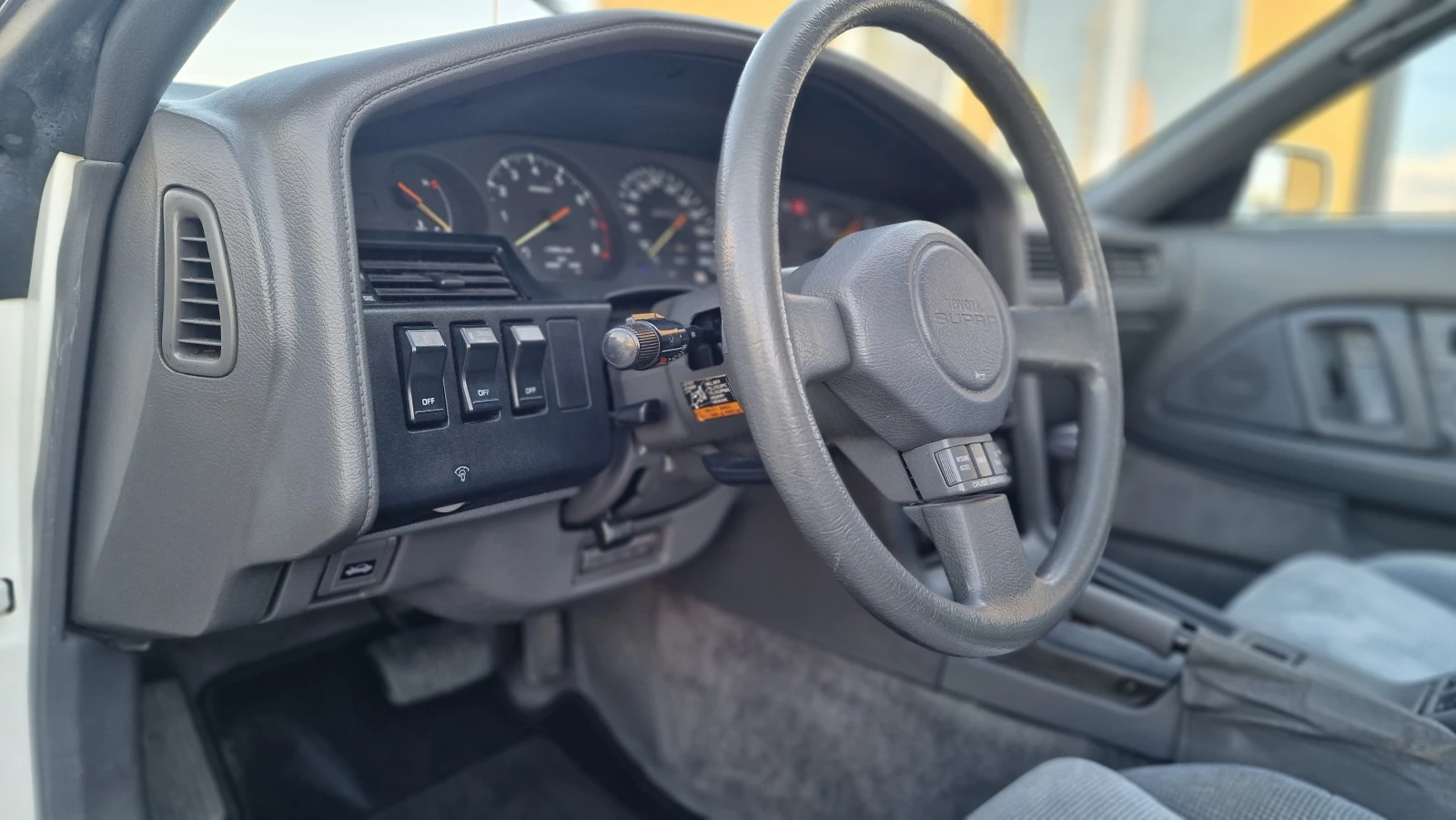 Toyota Supra 3.0i , снимка 14 - Автомобили и джипове - 54377272