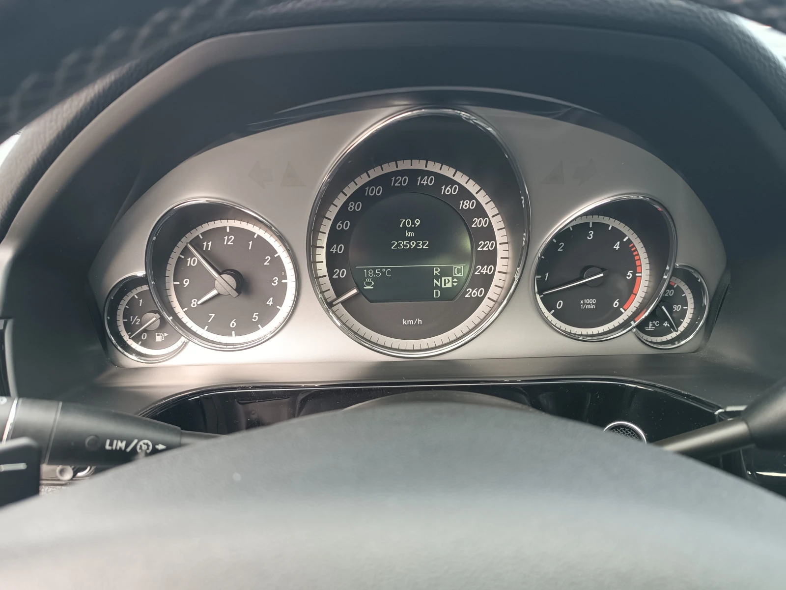 Mercedes-Benz E 350 350 CDI , снимка 14 - Автомобили и джипове - 54601964