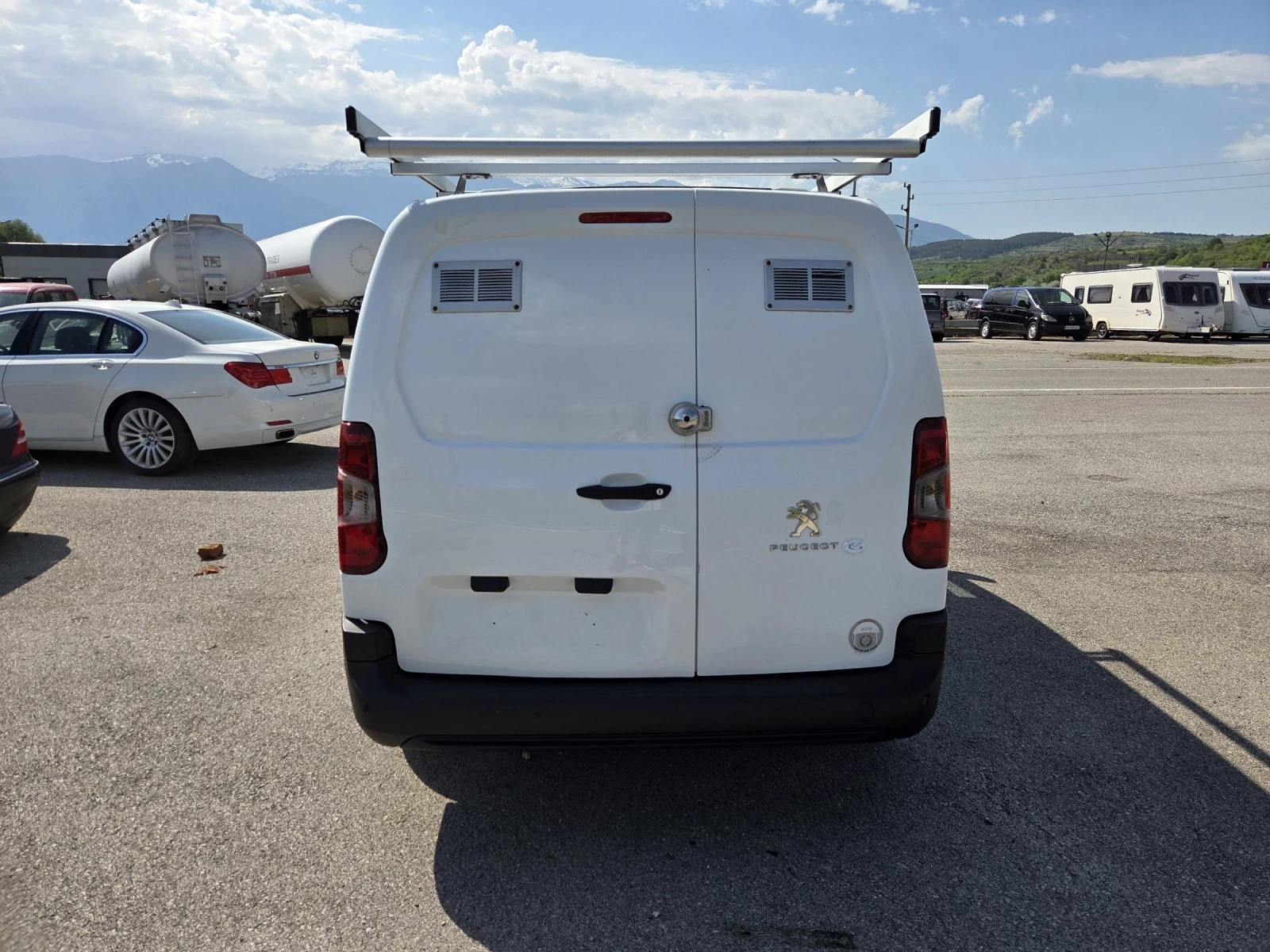 Peugeot Partner, снимка 6 - Автомобили и джипове - 54700539