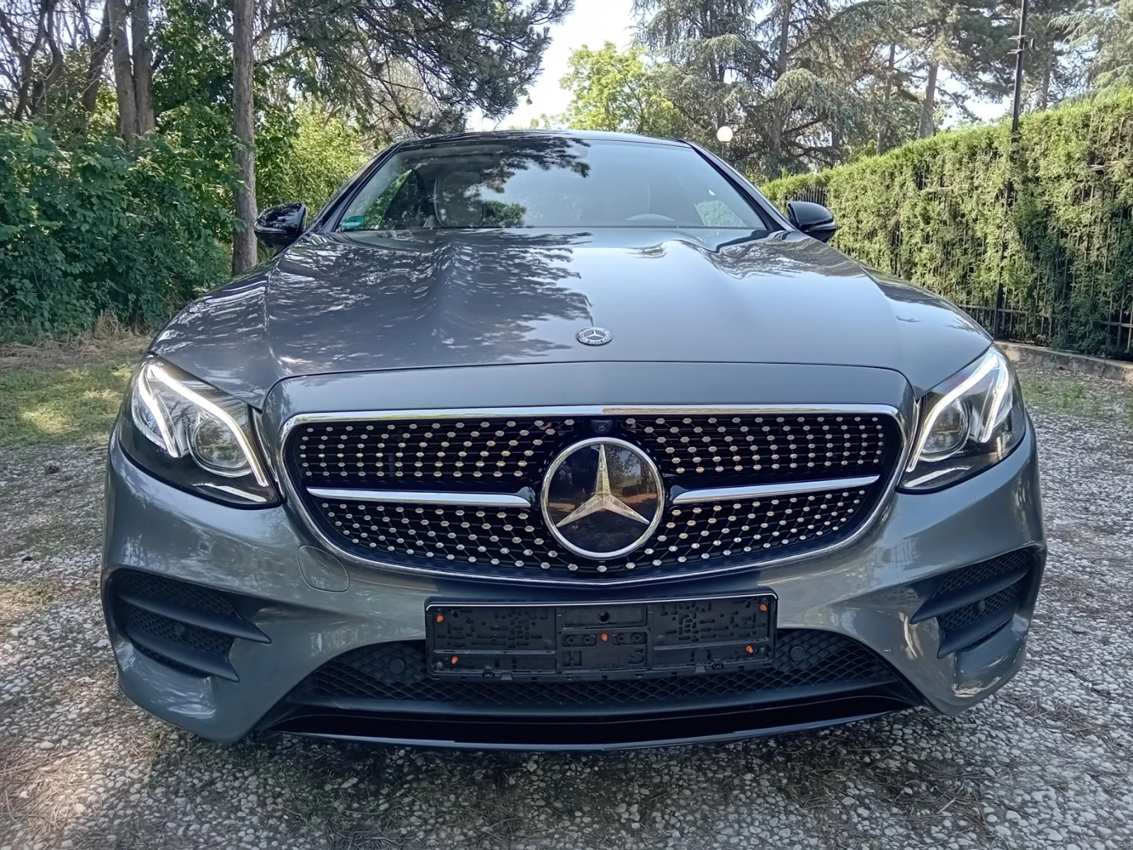 Mercedes-Benz E 400 AMG/4 MATIC/designo/ COUPE, снимка 5 - Автомобили и джипове - 54703964
