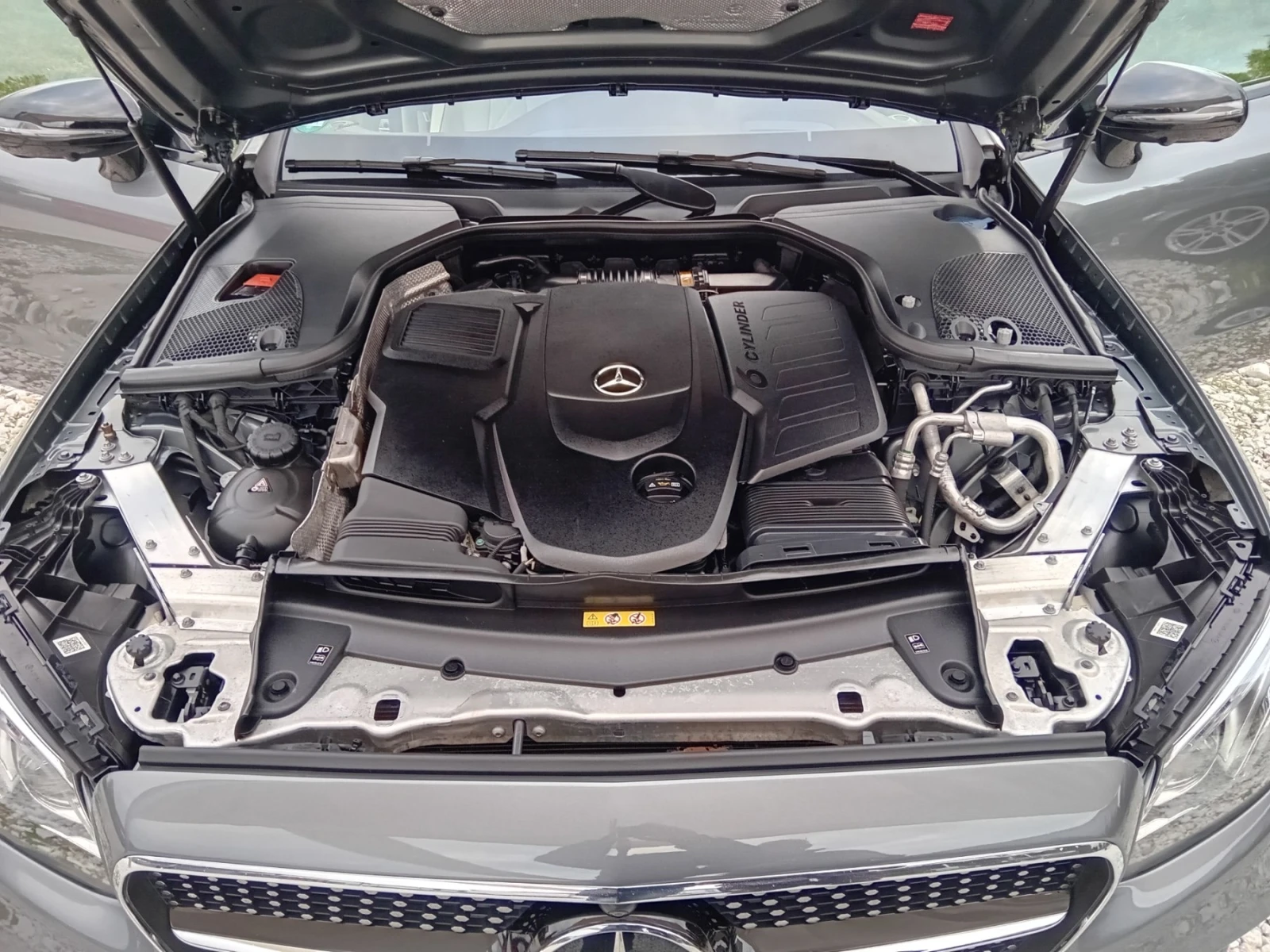 Mercedes-Benz E 400 AMG/4 MATIC/designo/ COUPE, снимка 17 - Автомобили и джипове - 54703964