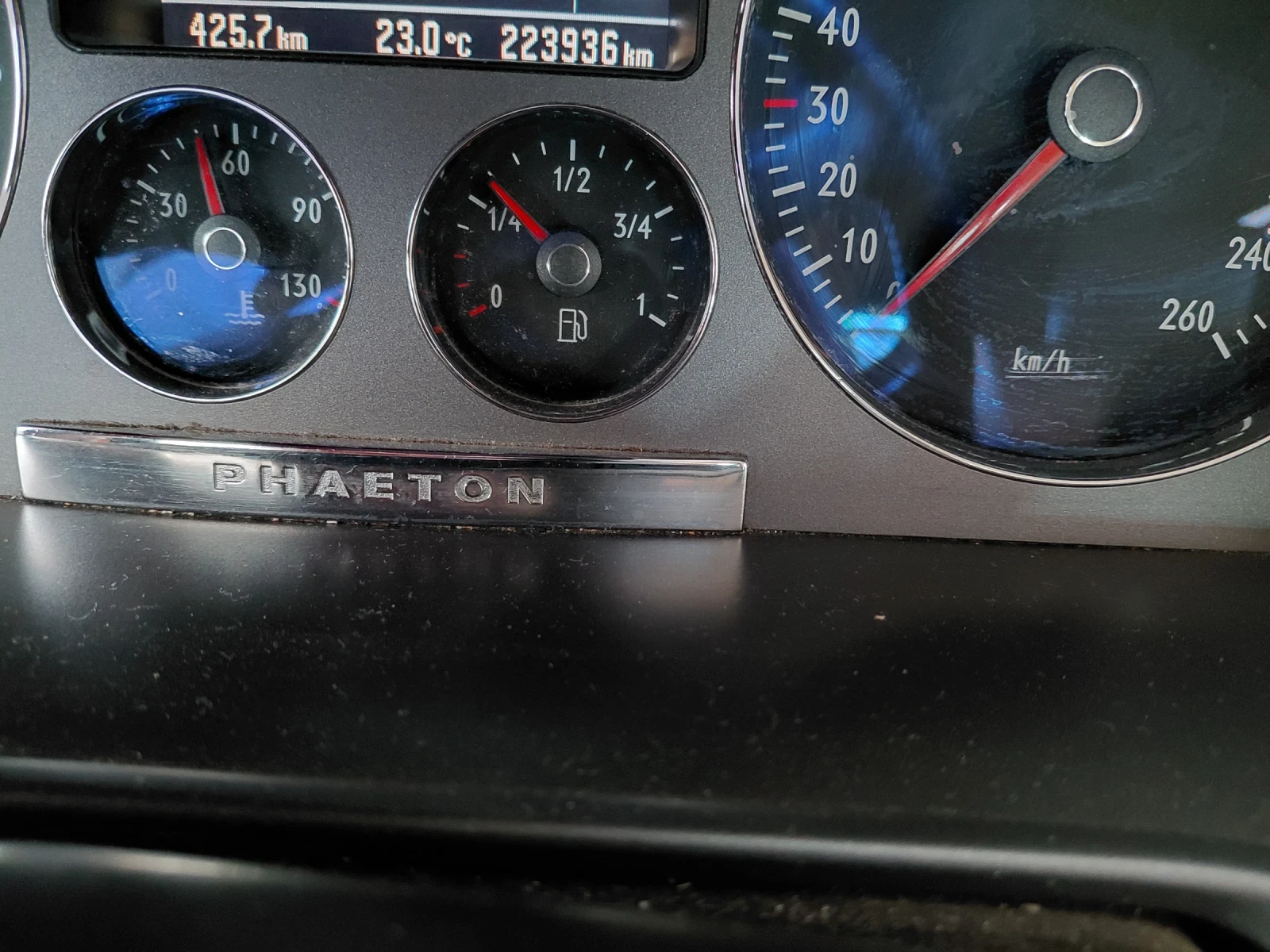 VW Phaeton, снимка 11 - Автомобили и джипове - 54752870