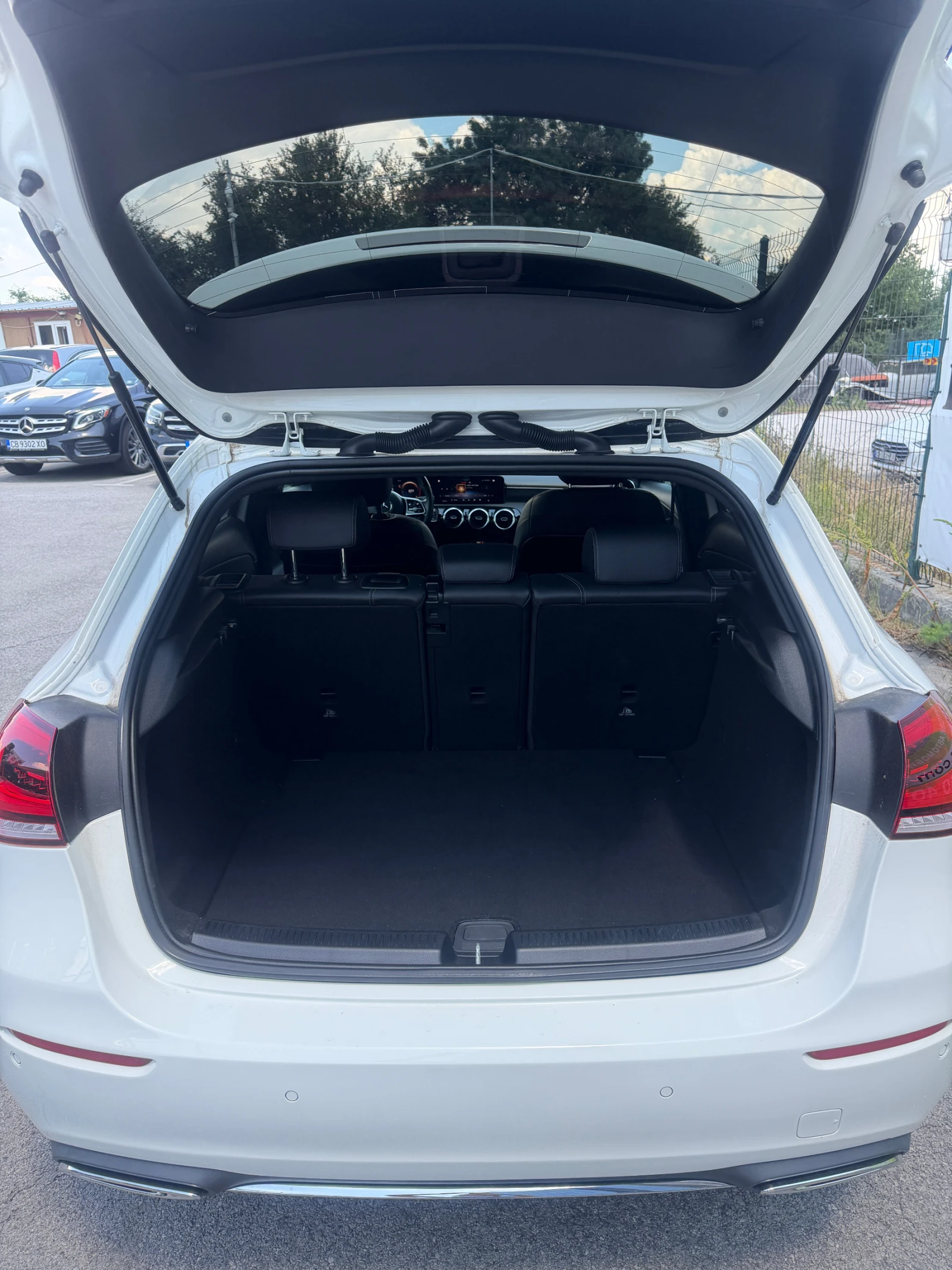 Mercedes-Benz A 180 от Силвър Стар /LED/NIGHT/PROGRESSIVE, снимка 10 - Автомобили и джипове - 54835529