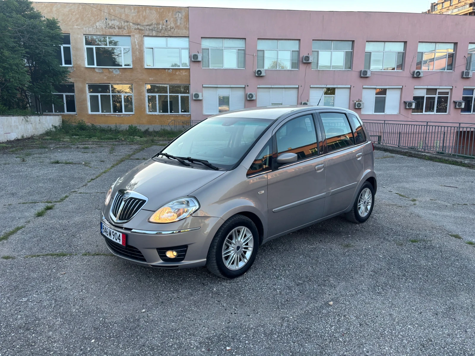 Lancia Musa Multijet, снимка 2 - Автомобили и джипове - 54973046