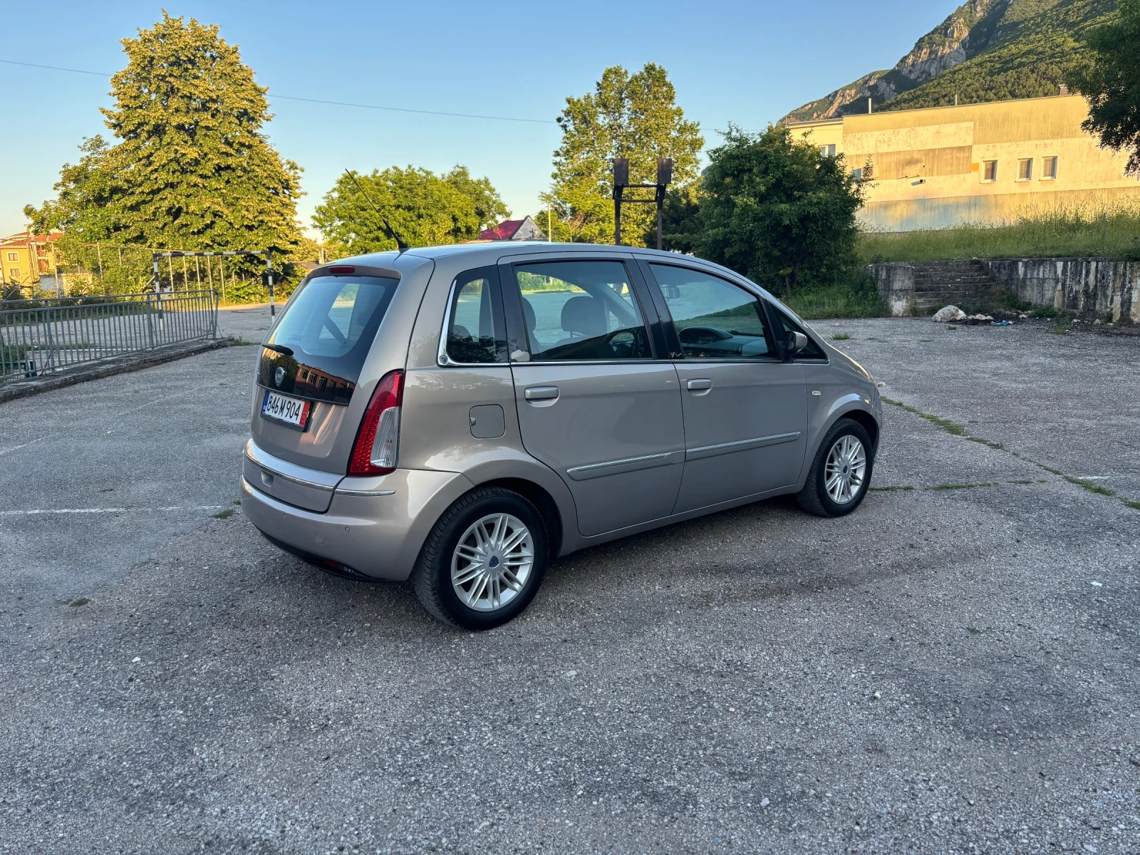 Lancia Musa Multijet, снимка 4 - Автомобили и джипове - 54973046