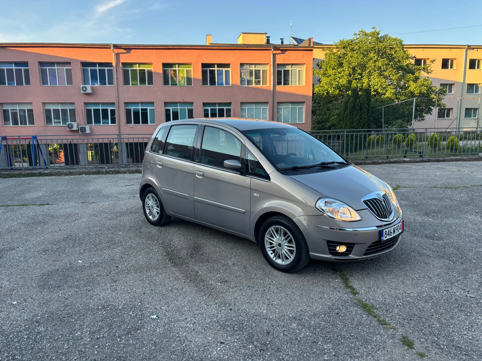 Lancia Musa Multijet, снимка 3 - Автомобили и джипове - 54973046