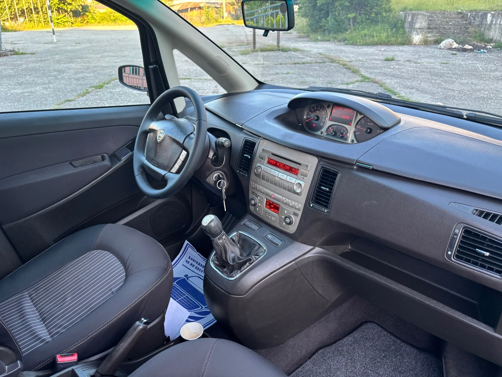 Lancia Musa Multijet, снимка 7 - Автомобили и джипове - 54973046