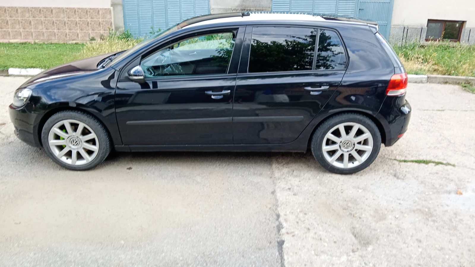 VW Golf 6 Бензин Евро 5А Ръчка , снимка 8 - Автомобили и джипове - 55155561