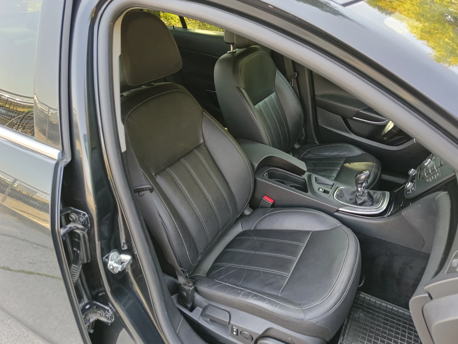 Opel Insignia 2.0D 160к.с, снимка 7 - Автомобили и джипове - 55651277