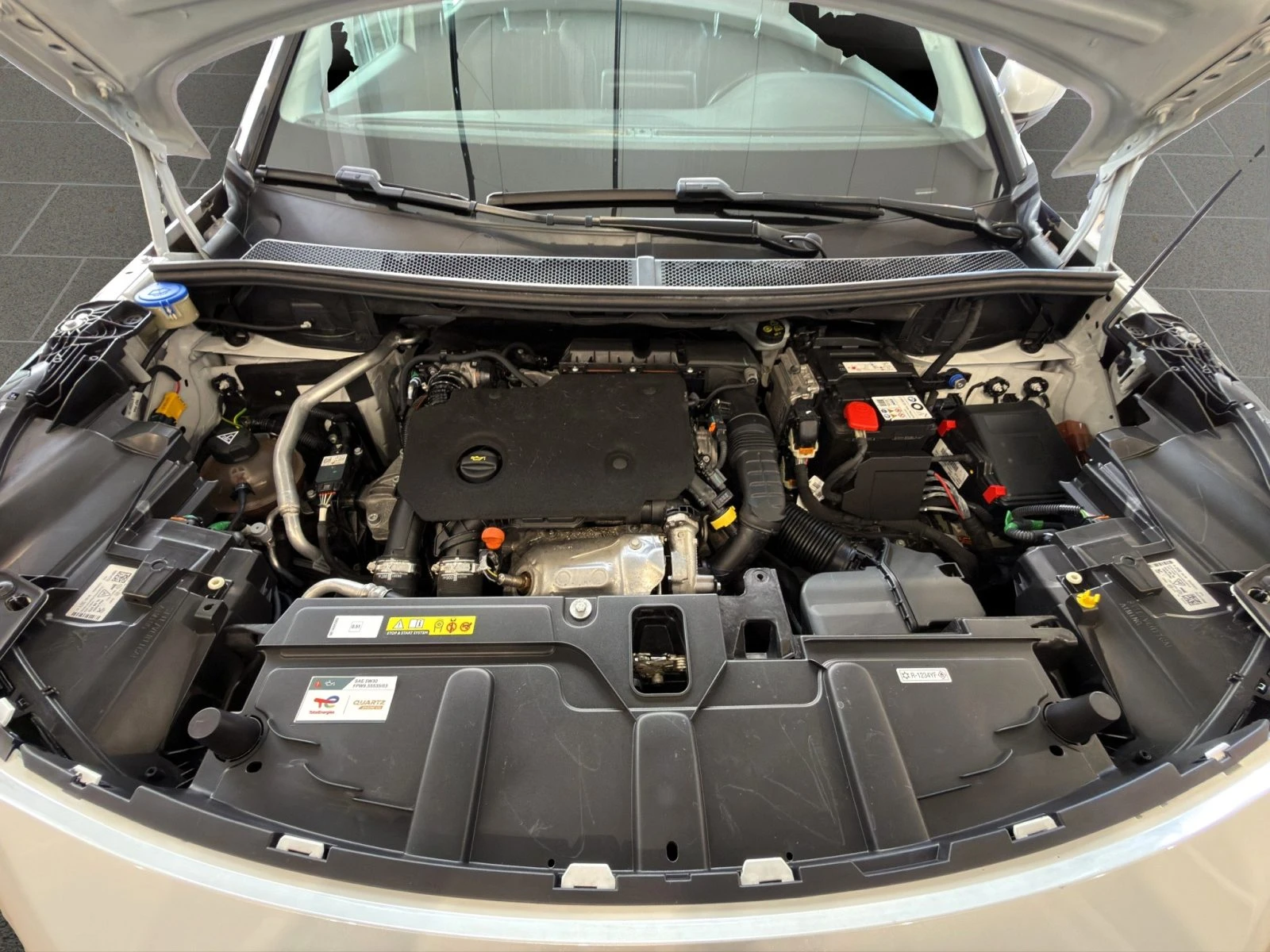 Peugeot 3008 ACTIVE PACK 1.5 BlueHDi 130 S&S EAT8 EURO 6//21060 | Mobile.bg � ����������� 14