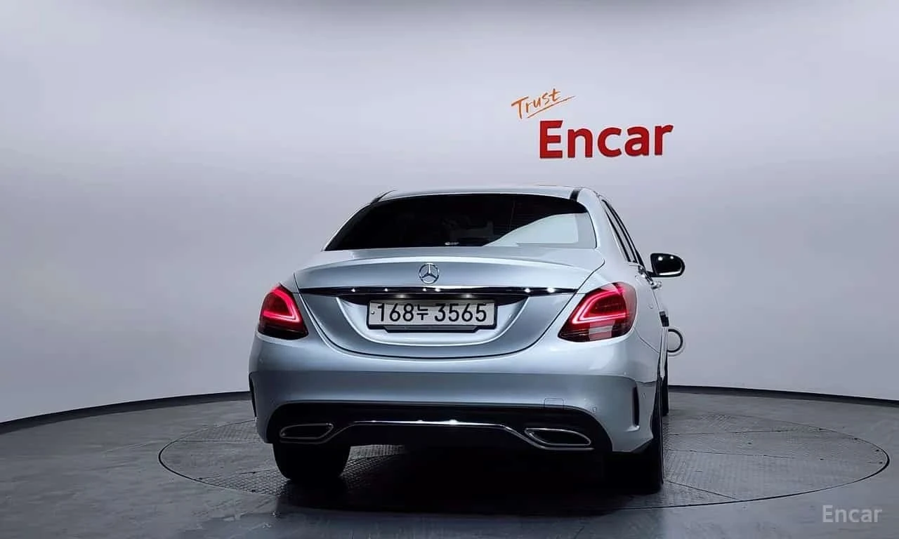 Mercedes-Benz C 200 * KEYLESS* LANE ASSIST* ФИКСИРАНА ЦЕНА ДО БЪЛГАРИЯ, снимка 4 - Автомобили и джипове - 56192649