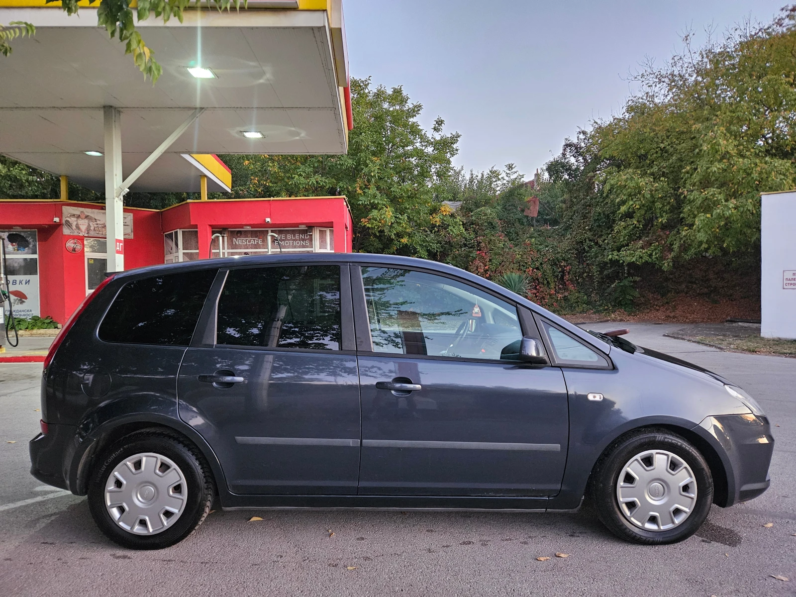 Ford C-max 1.6 HDI, 90к.с., снимка 4 - Автомобили и джипове - 56351381