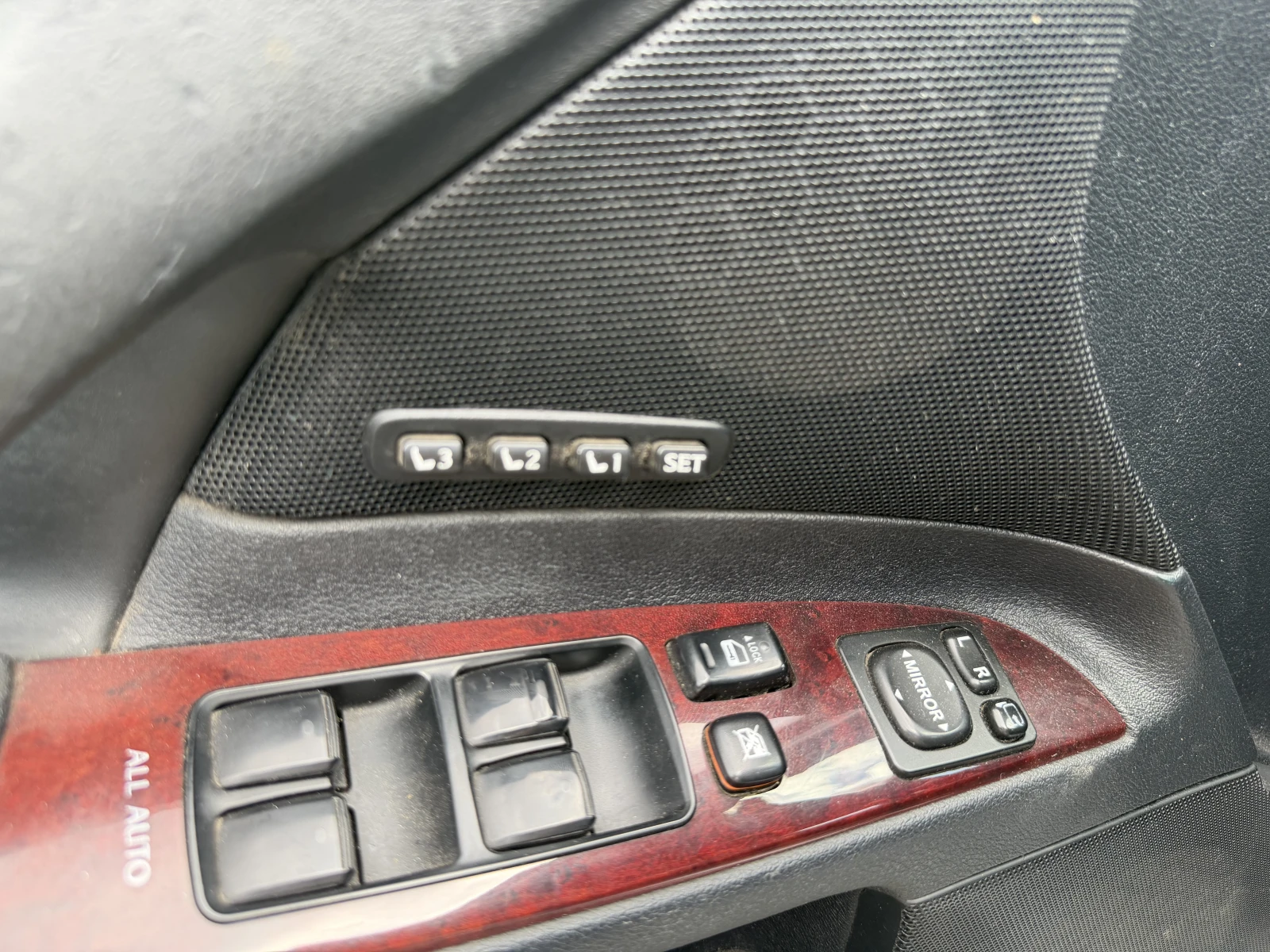 Lexus IS 220d | Mobile.bg � ����������� 9
