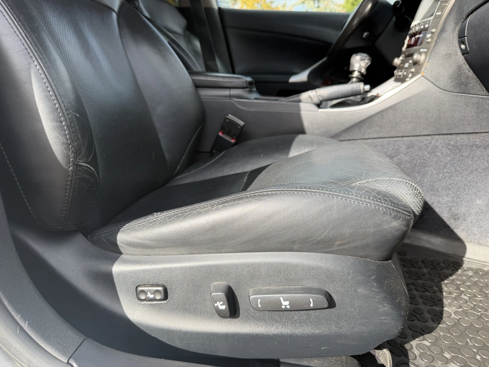 Lexus IS 220d | Mobile.bg � ����������� 5