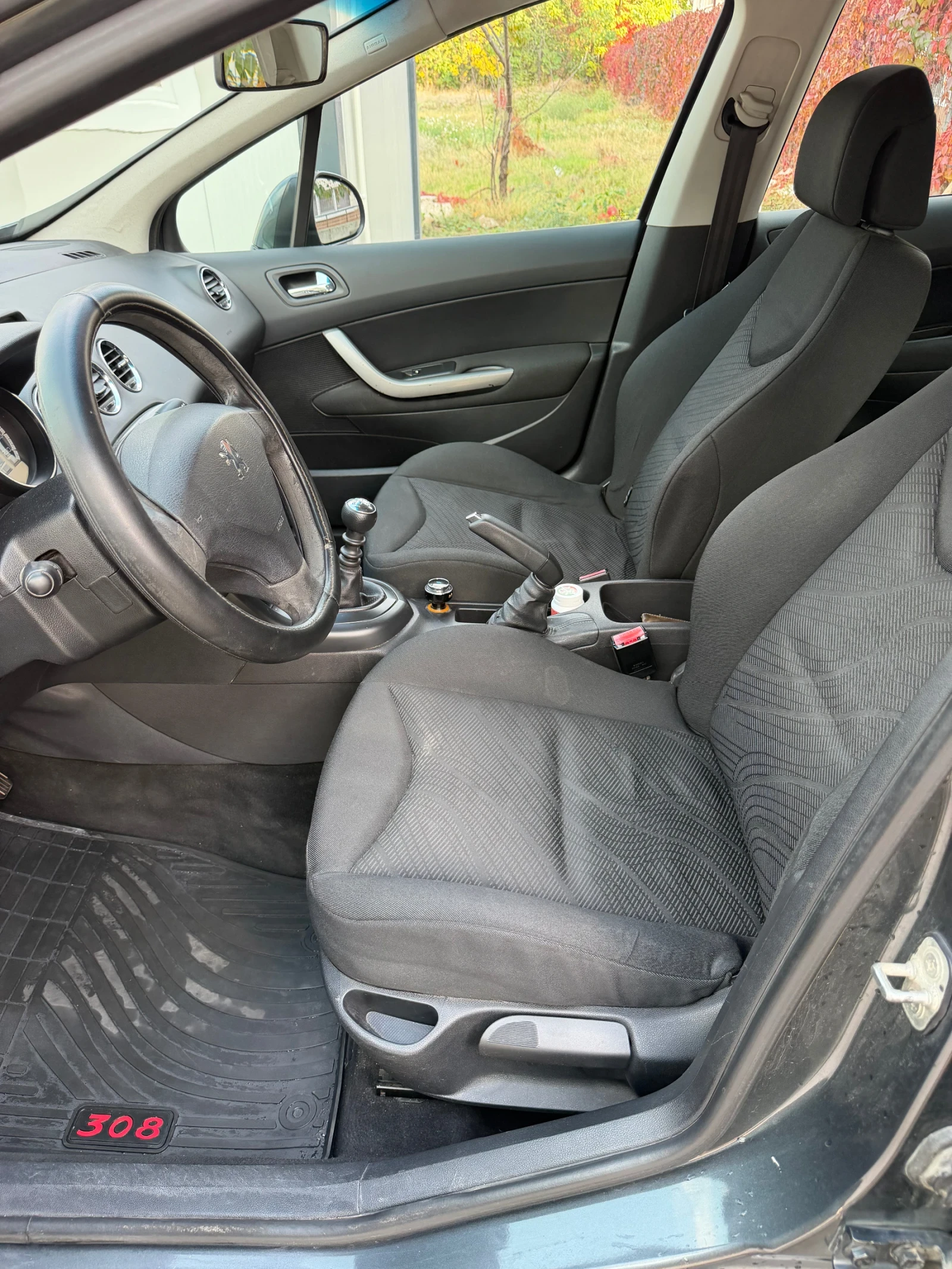 Peugeot 308 1.6 tdi, снимка 6 - Автомобили и джипове - 56617286