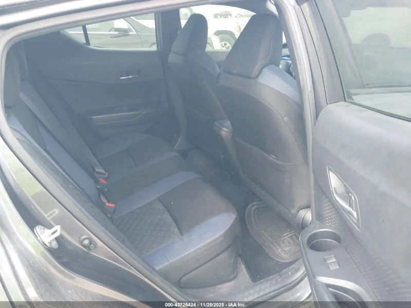 Toyota C-HR XLE, снимка 8 - Автомобили и джипове - 53183229