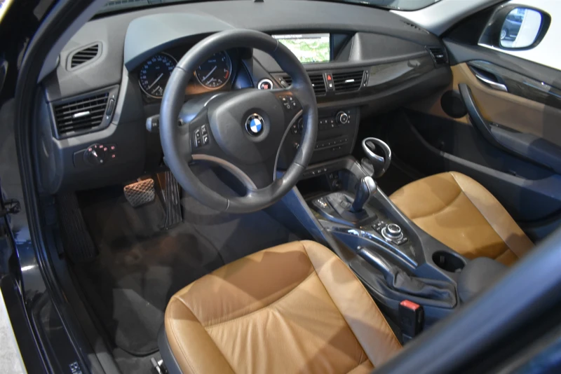 BMW X1 xDrive18d, снимка 6 - Автомобили и джипове - 53281691