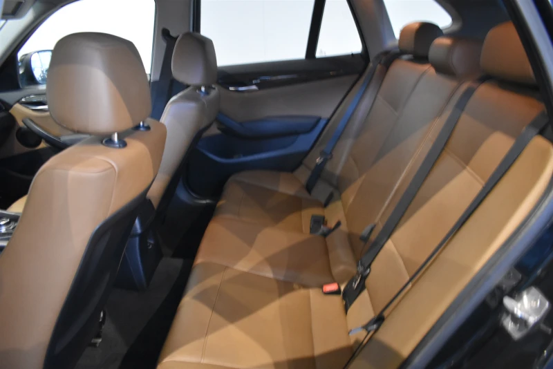 BMW X1 xDrive18d, снимка 9 - Автомобили и джипове - 53281691