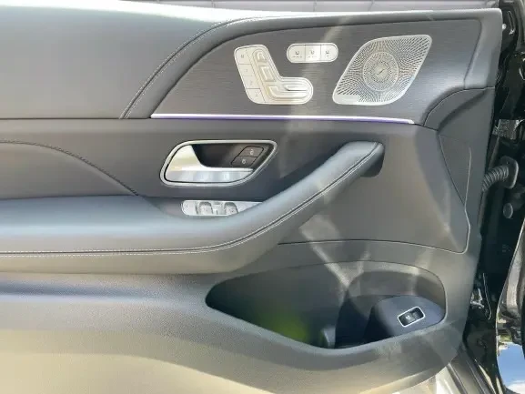 Mercedes-Benz GLE 63 S AMG 4Matic+ = Premium = Гаранция, снимка 5 - Автомобили и джипове - 53154202