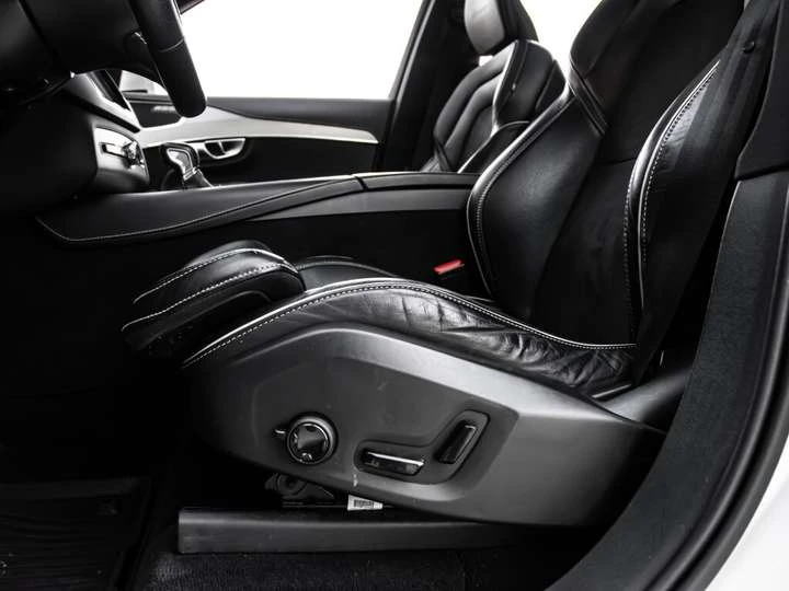 Volvo Xc90 T6| R-DESIGN| NAV| SUNROOF| HEATED STEERING| ACC| , снимка 15 - Автомобили и джипове - 53537184