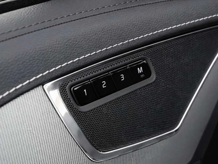 Volvo Xc90 T6| R-DESIGN| NAV| SUNROOF| HEATED STEERING| ACC| , снимка 14 - Автомобили и джипове - 53537184