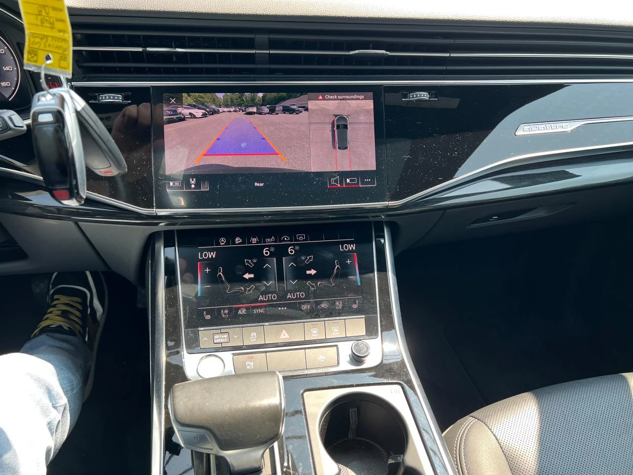 Audi Q8 S-LINE* BLACK OPTIC* DISTRO* DIGITAL* KEYLESS* B&O - изображение 6