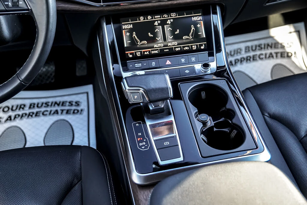 Audi Q8 QUATTRO PROGRESSIV 55 TFSI, снимка 11 - Автомобили и джипове - 53733689