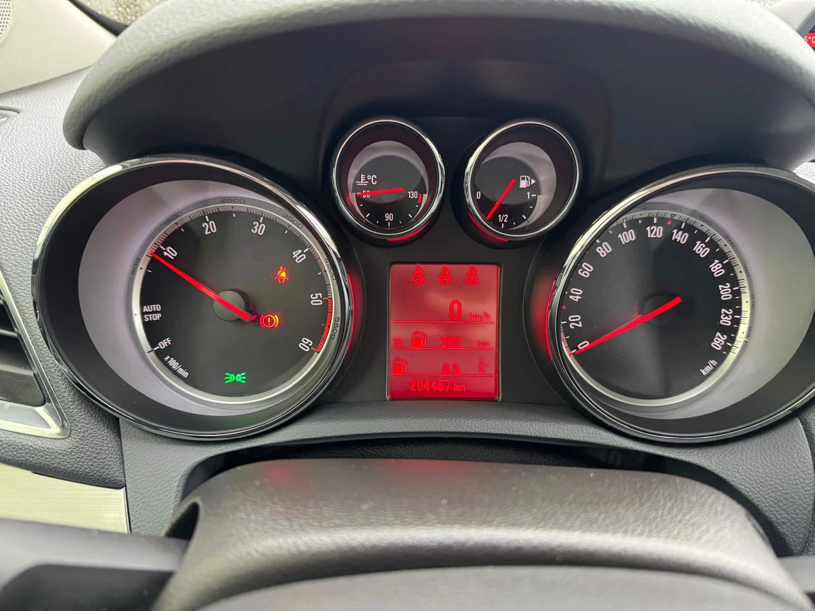 Opel Mokka X 1.7 CDTI 131k.c. * Cosmo * 4x4 * Bi Xenon * LED , снимка 13 - Автомобили и джипове - 54019753