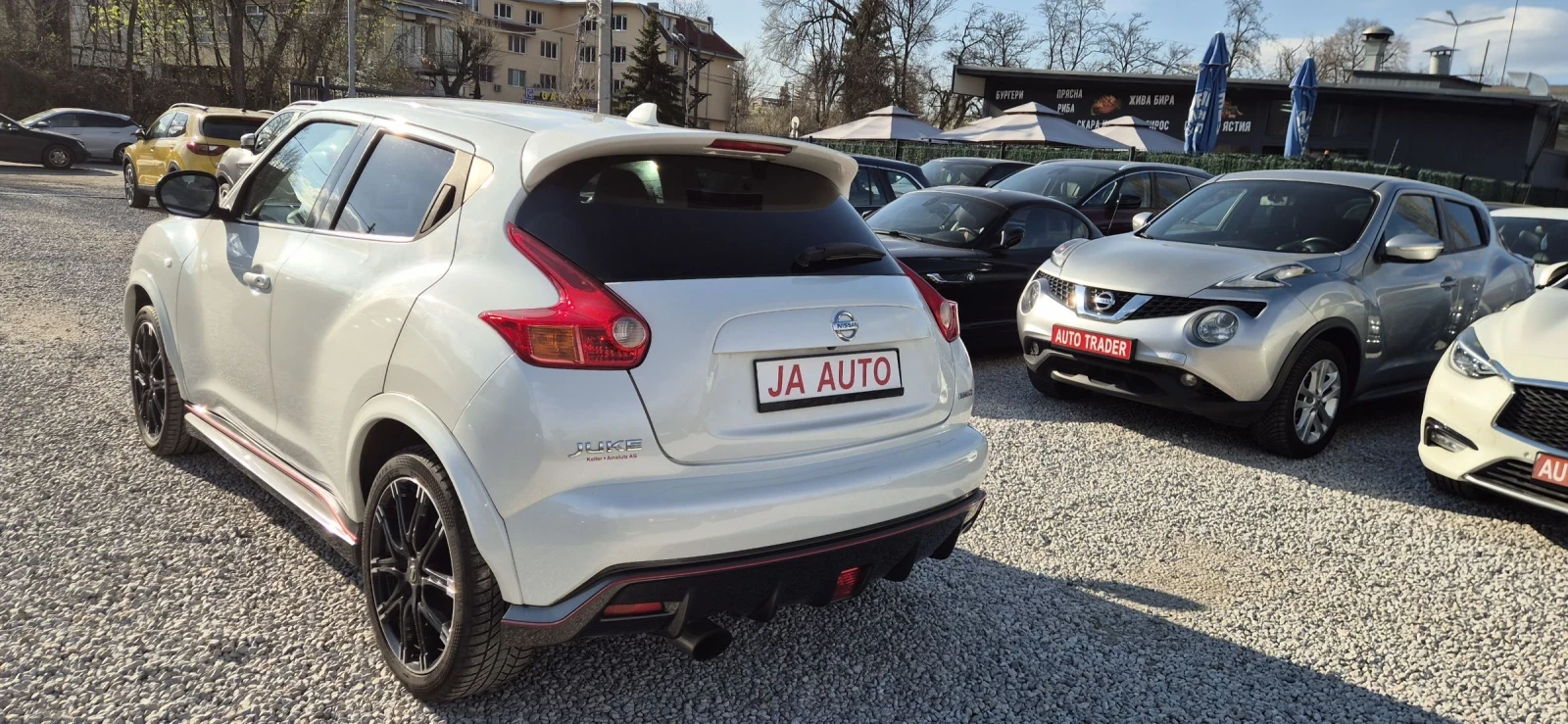 Nissan Juke 1.6Т-200кс.NISMO, снимка 7 - Автомобили и джипове - 54127872
