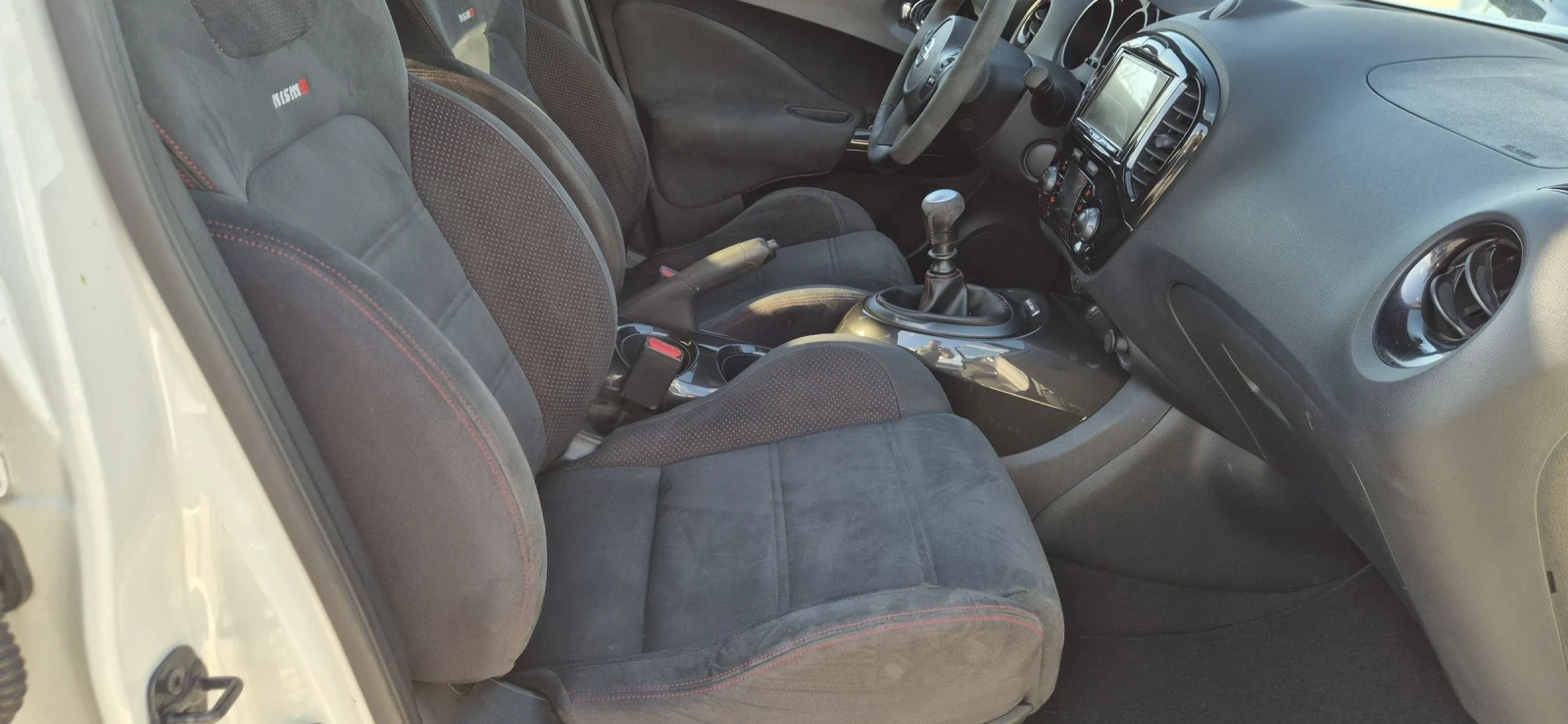 Nissan Juke 1.6Т-200кс.NISMO, снимка 11 - Автомобили и джипове - 54127872