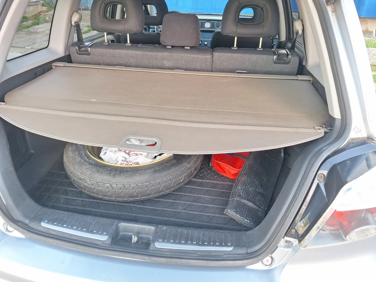 Mitsubishi Outlander Газ/Бензин, снимка 3 - Автомобили и джипове - 54305062