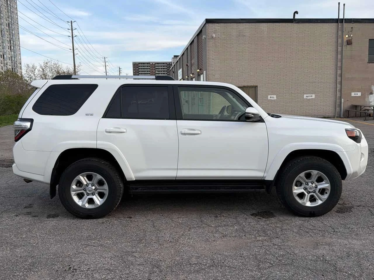 Toyota 4runner * 4WD * ПОДГРЕВИ * КАМЕРА * NAVI, снимка 3 - Автомобили и джипове - 54565776