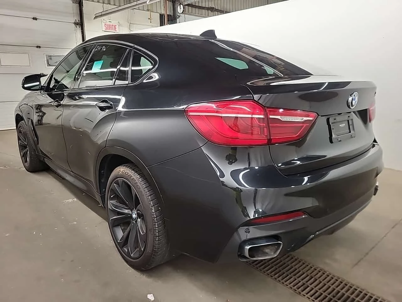 BMW X6 * XDRIVE35I * ПАНО * H/K * ПОДГРЕВИ * CARFAX, снимка 4 - Автомобили и джипове - 54569027