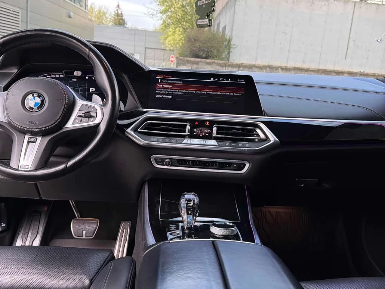 BMW X5 xDrive40i M SPORT/МАСАЖИ/ОБДУХВАНЕ/ПАНО/ДИСТРОНИК, снимка 9 - Автомобили и джипове - 54581747