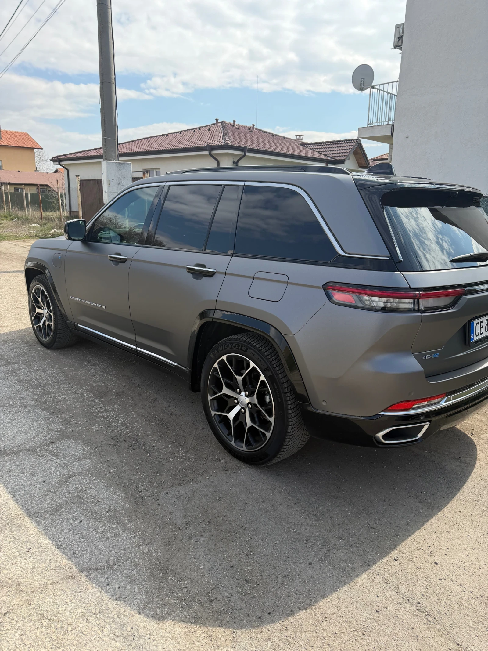 Jeep Grand cherokee Jeep Grand Cherokee 2.0 4xe PHEV Summit Reserve, снимка 2 - Автомобили и джипове - 54919081